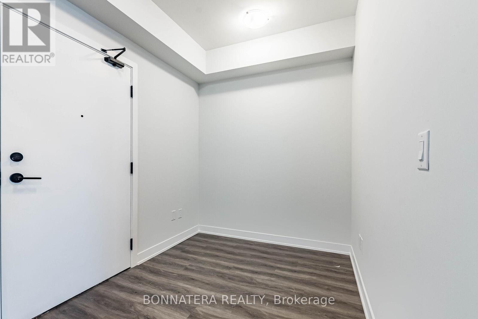 3302 - 4130 Parkside Village Drive, Mississauga, Ontario  L5B 0L7 - Photo 7 - W12492892