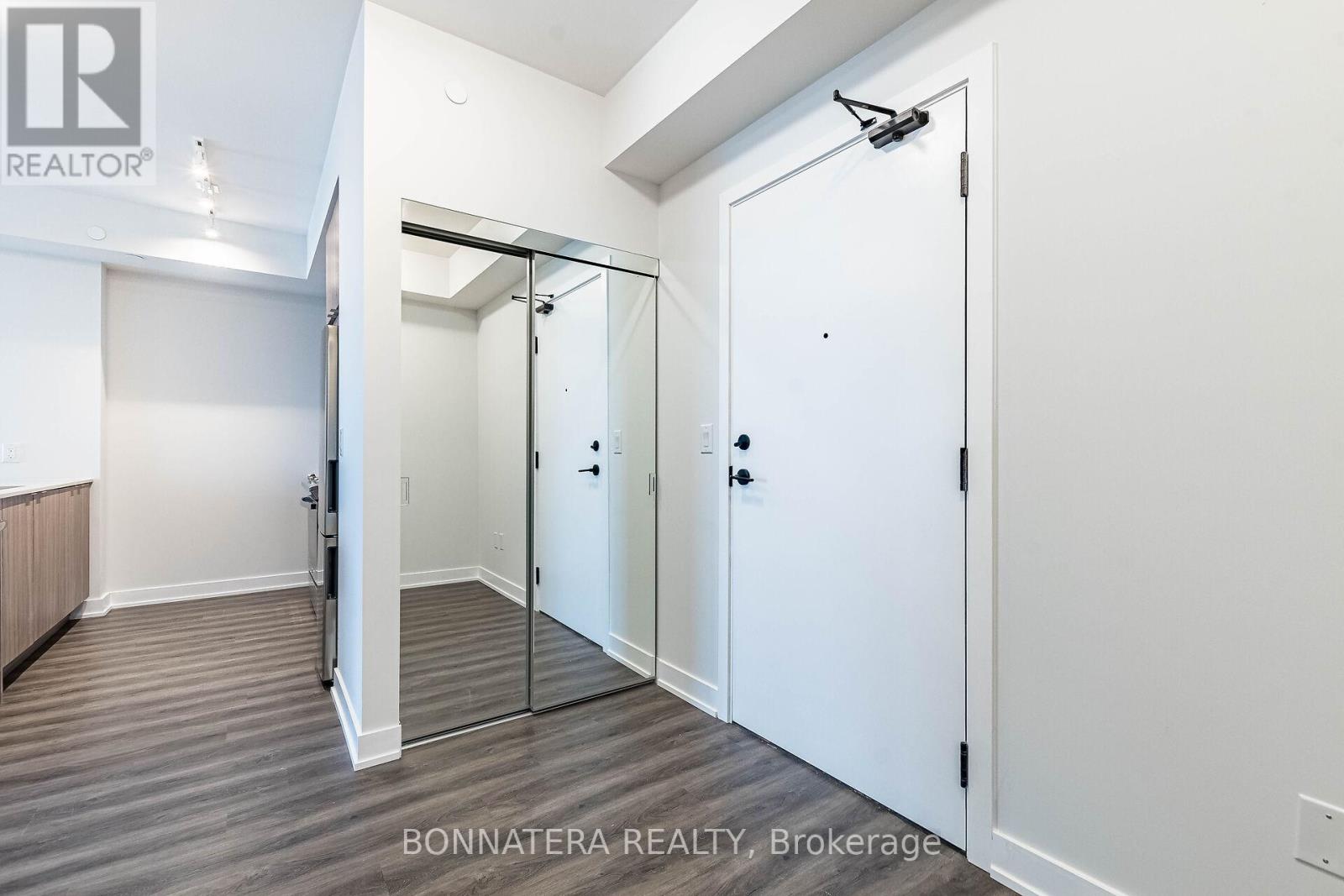 3302 - 4130 Parkside Village Drive, Mississauga, Ontario  L5B 0L7 - Photo 8 - W12492892