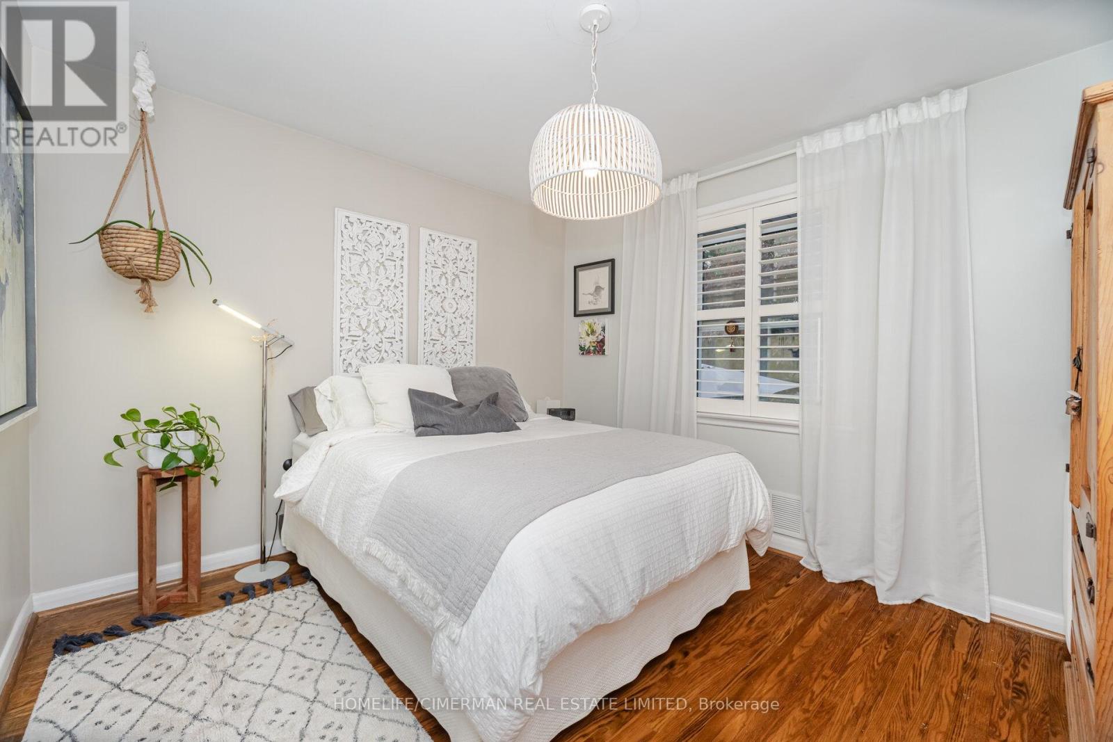 66 Mooreshead Drive, Toronto, Ontario  M9C 2S3 - Photo 23 - W12492936