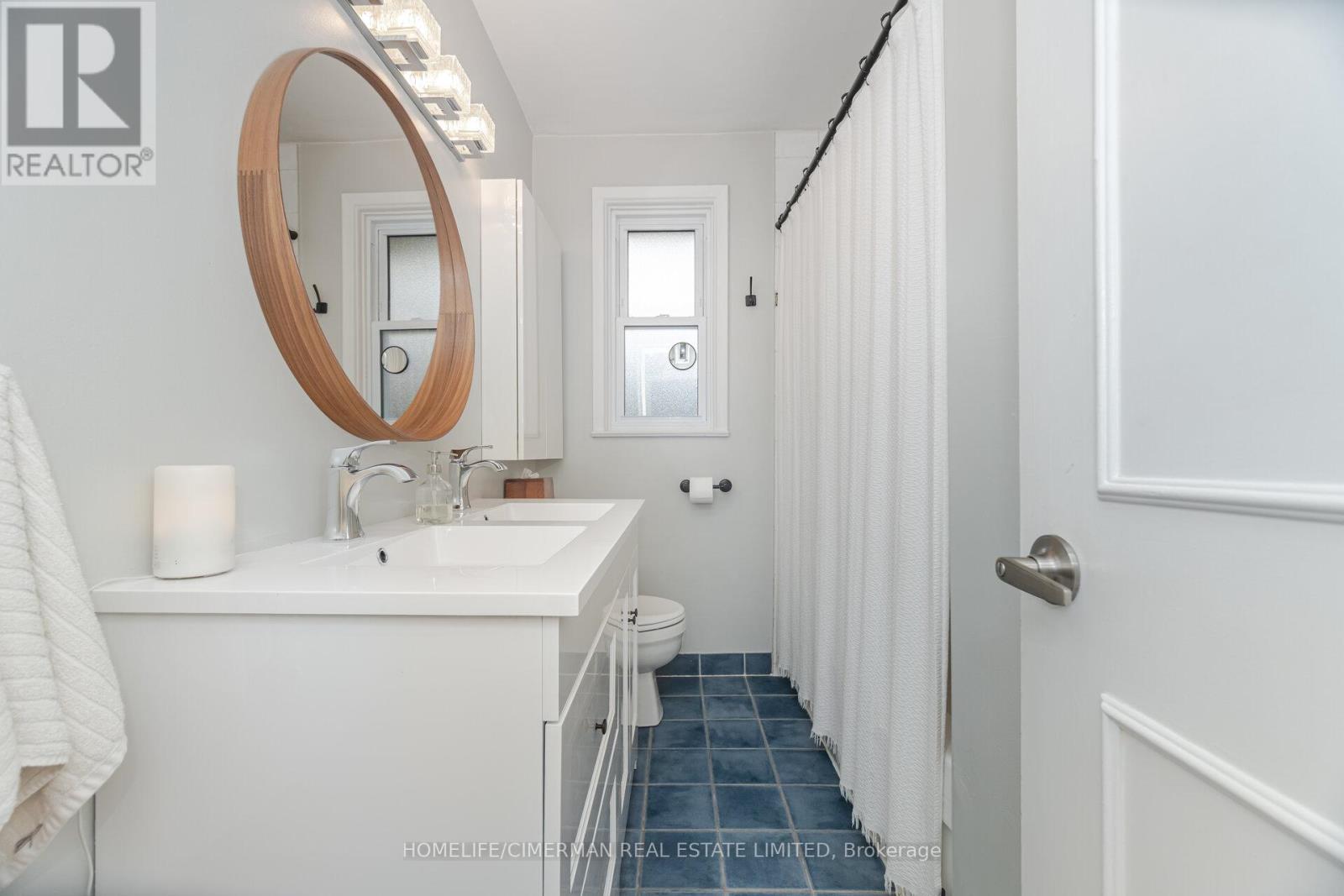 66 Mooreshead Drive, Toronto, Ontario  M9C 2S3 - Photo 25 - W12492936