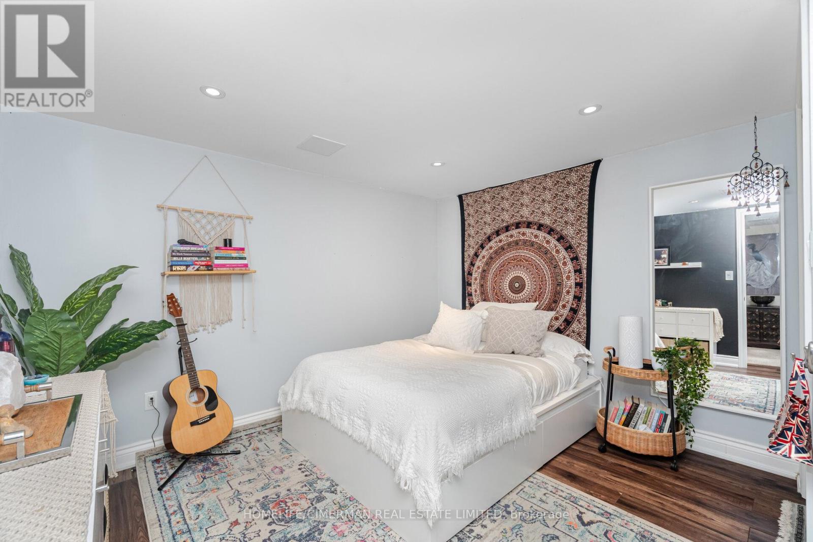 66 Mooreshead Drive, Toronto, Ontario  M9C 2S3 - Photo 36 - W12492936