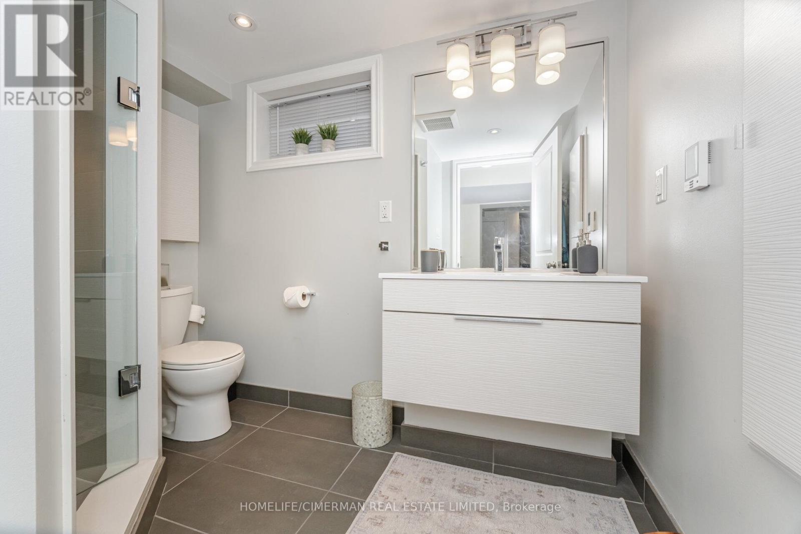 66 Mooreshead Drive, Toronto, Ontario  M9C 2S3 - Photo 39 - W12492936