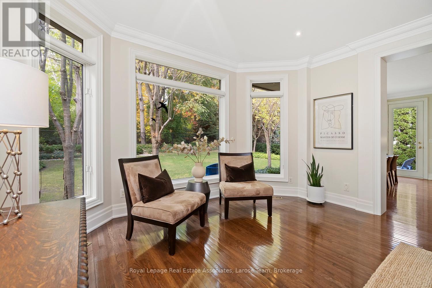 562 Gladwyne Court, Mississauga, Ontario  L5H 4L4 - Photo 13 - W12492952