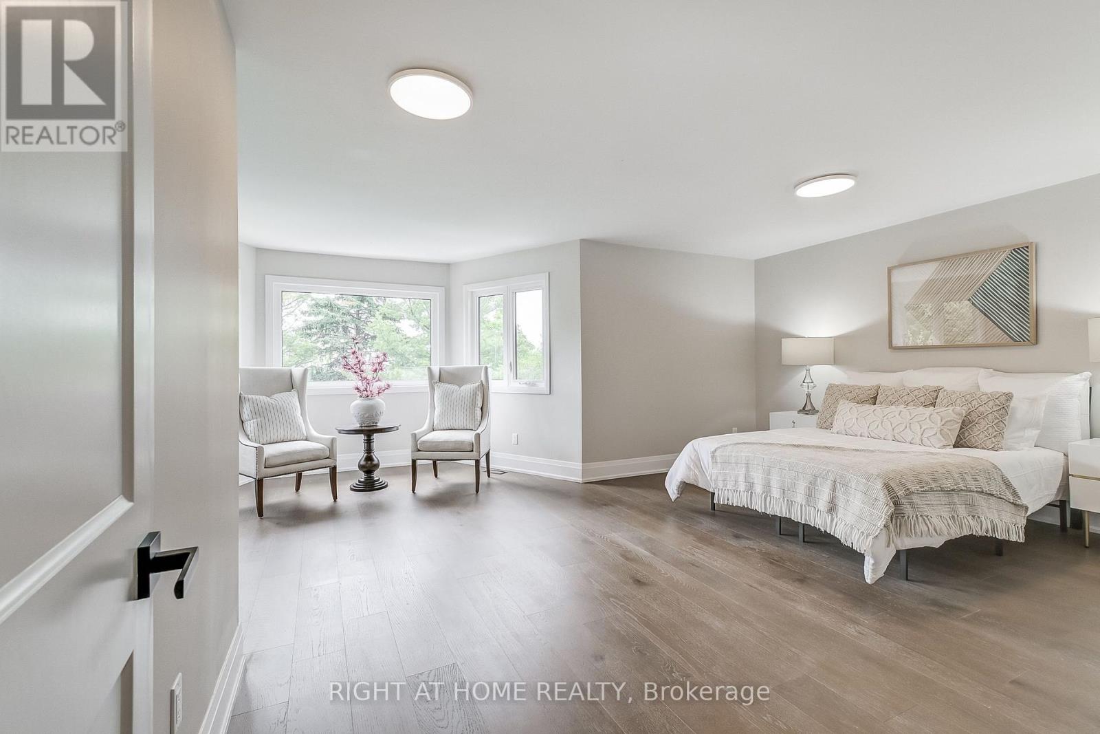 1308 Fieldcrest Lane, Oakville, Ontario  L6M 2N6 - Photo 21 - W12492954