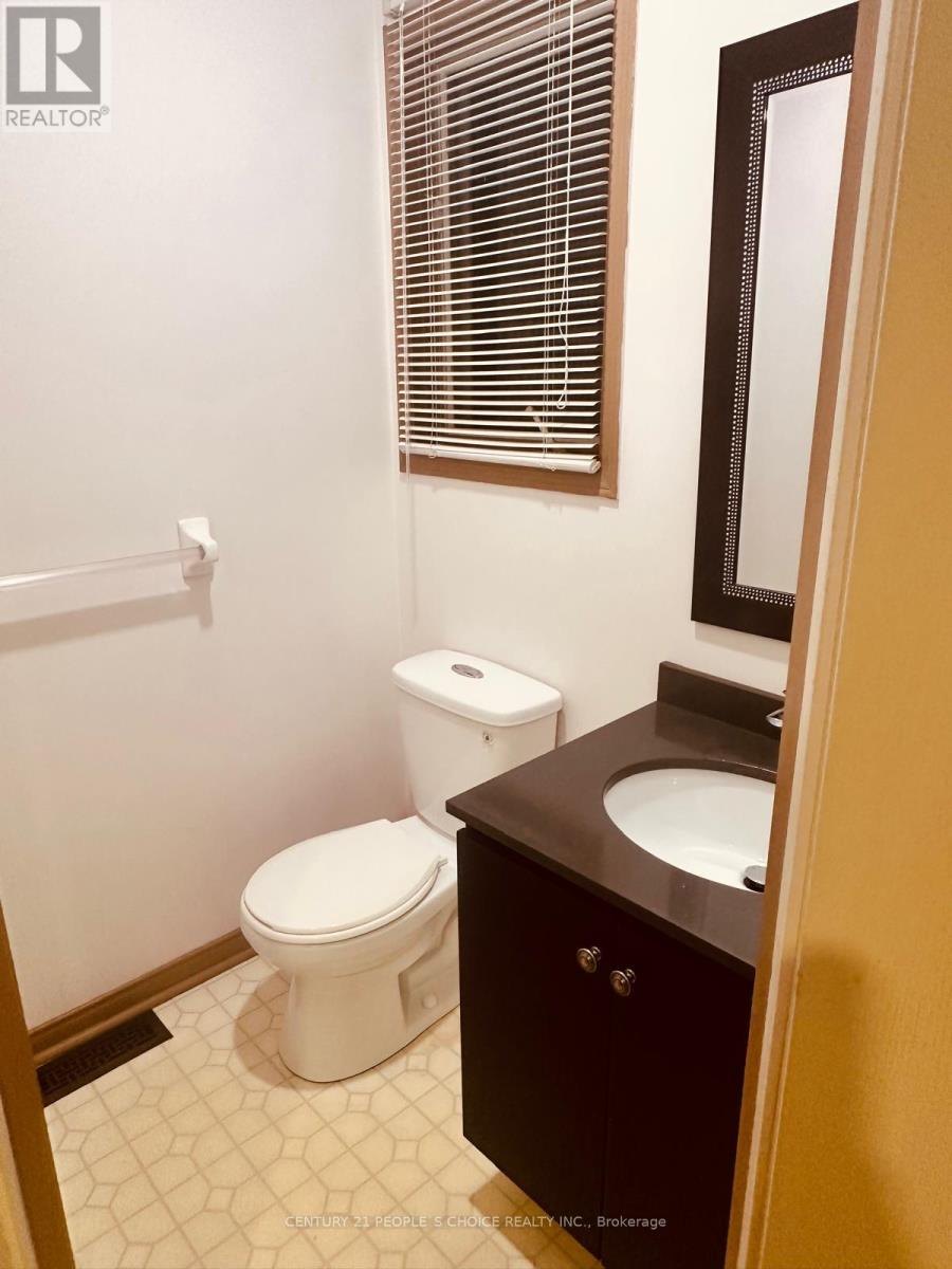 48 Yellow Brick Road, Brampton, Ontario  L6V 4L1 - Photo 13 - W12492958