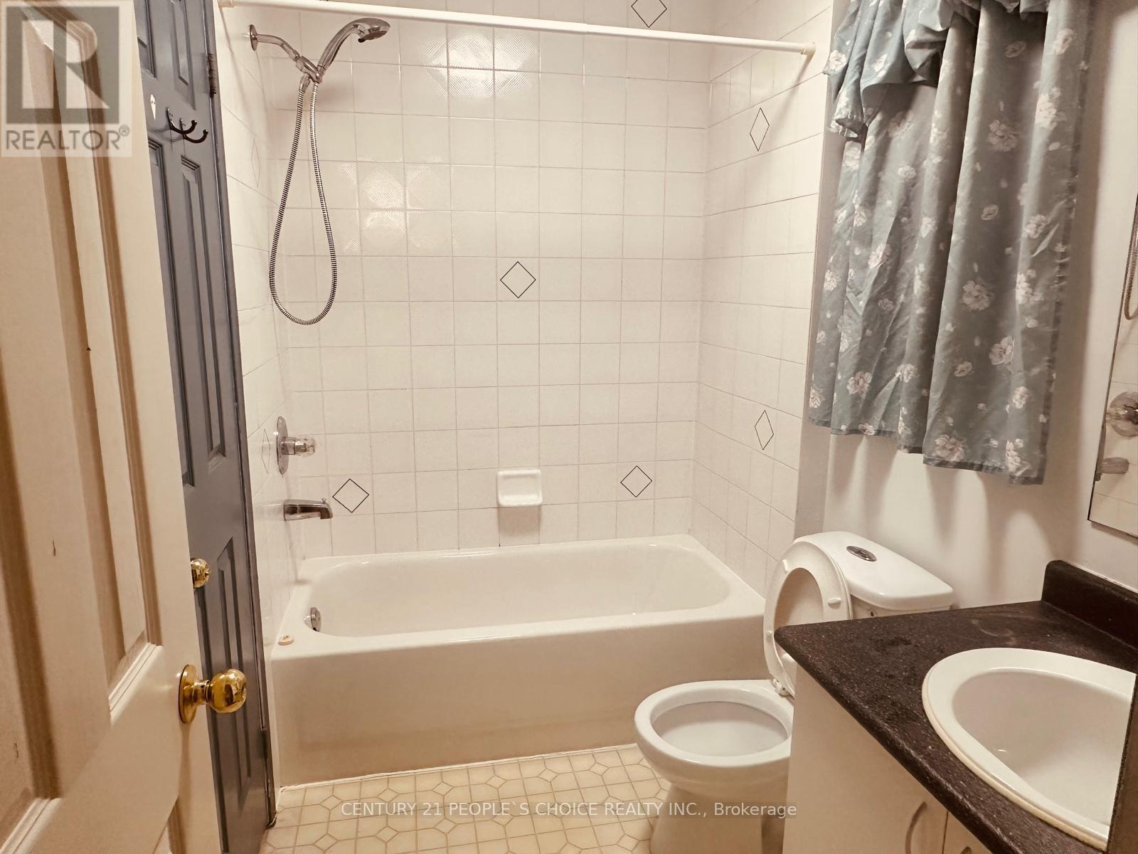 48 Yellow Brick Road, Brampton, Ontario  L6V 4L1 - Photo 17 - W12492958