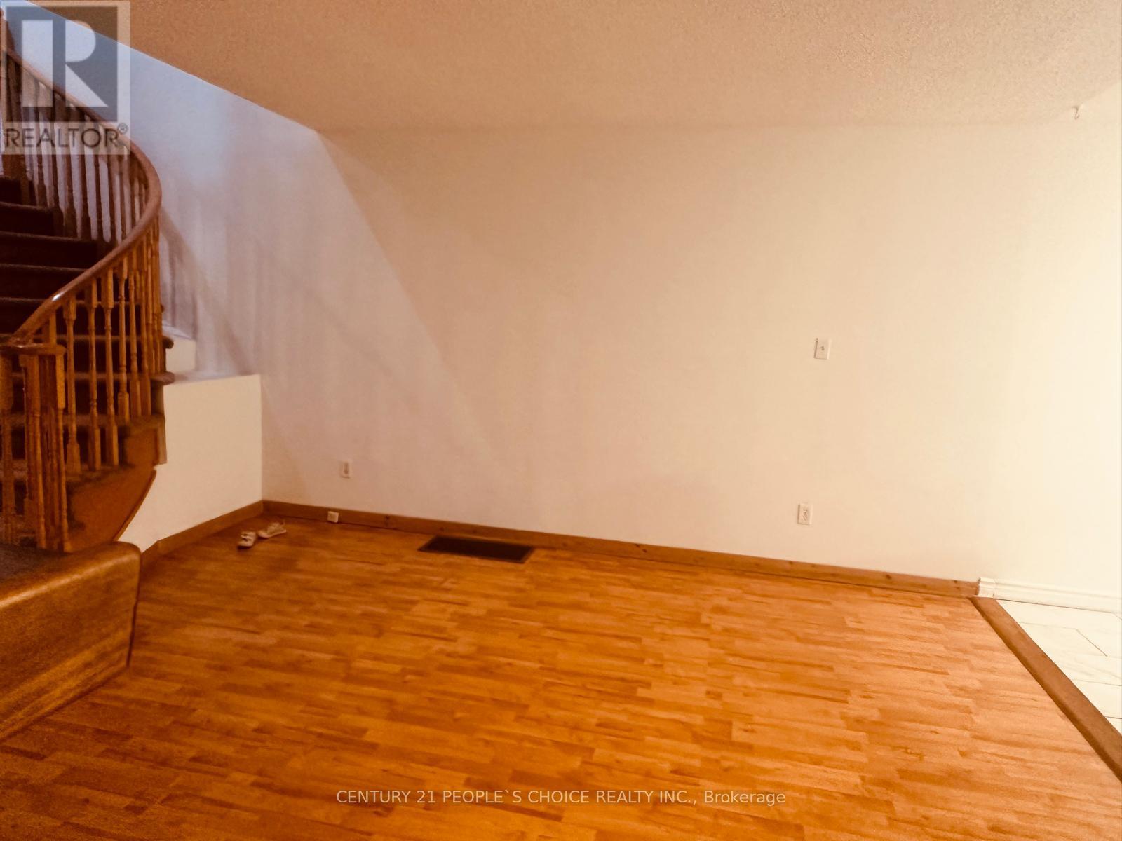 48 Yellow Brick Road, Brampton, Ontario  L6V 4L1 - Photo 5 - W12492958