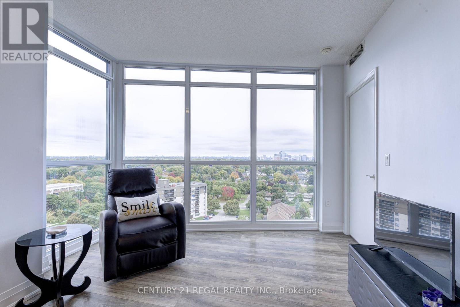 1410 - 9 Valhalla Inn Road, Toronto, Ontario  M9B 0B2 - Photo 12 - W12492966