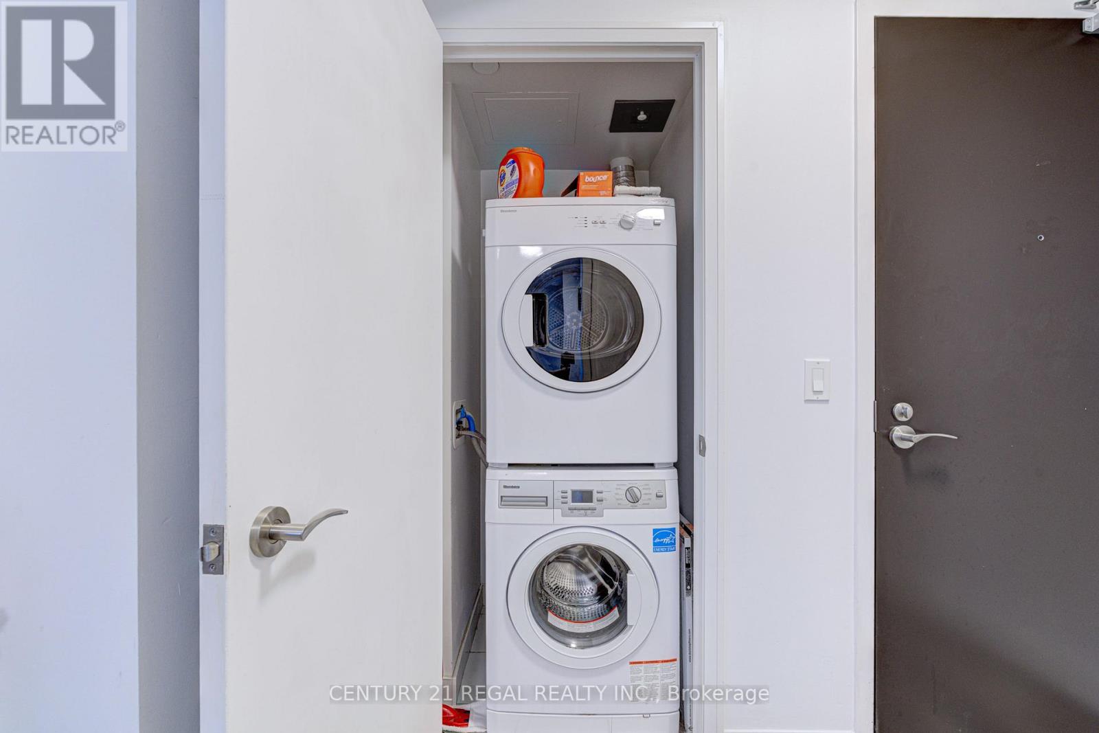 1410 - 9 Valhalla Inn Road, Toronto, Ontario  M9B 0B2 - Photo 13 - W12492966