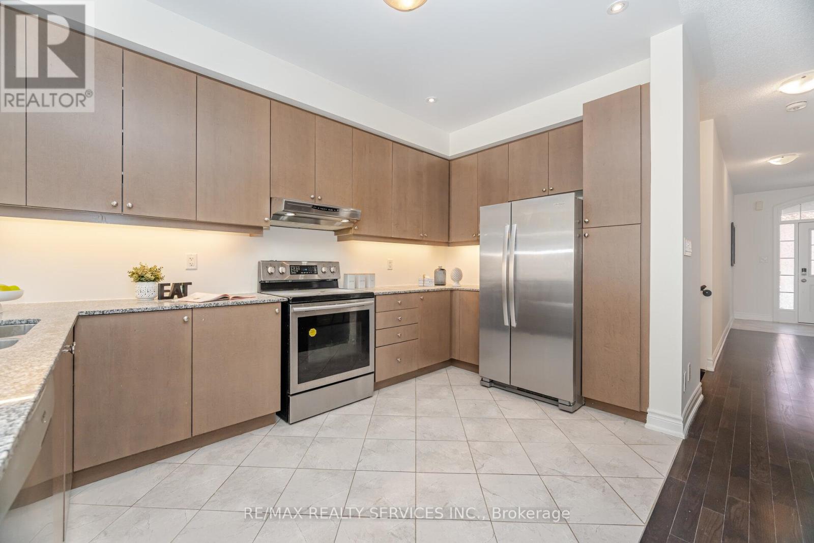 7 Lady Evelyn Crescent, Brampton, Ontario  L6Y 6C7 - Photo 16 - W12492970