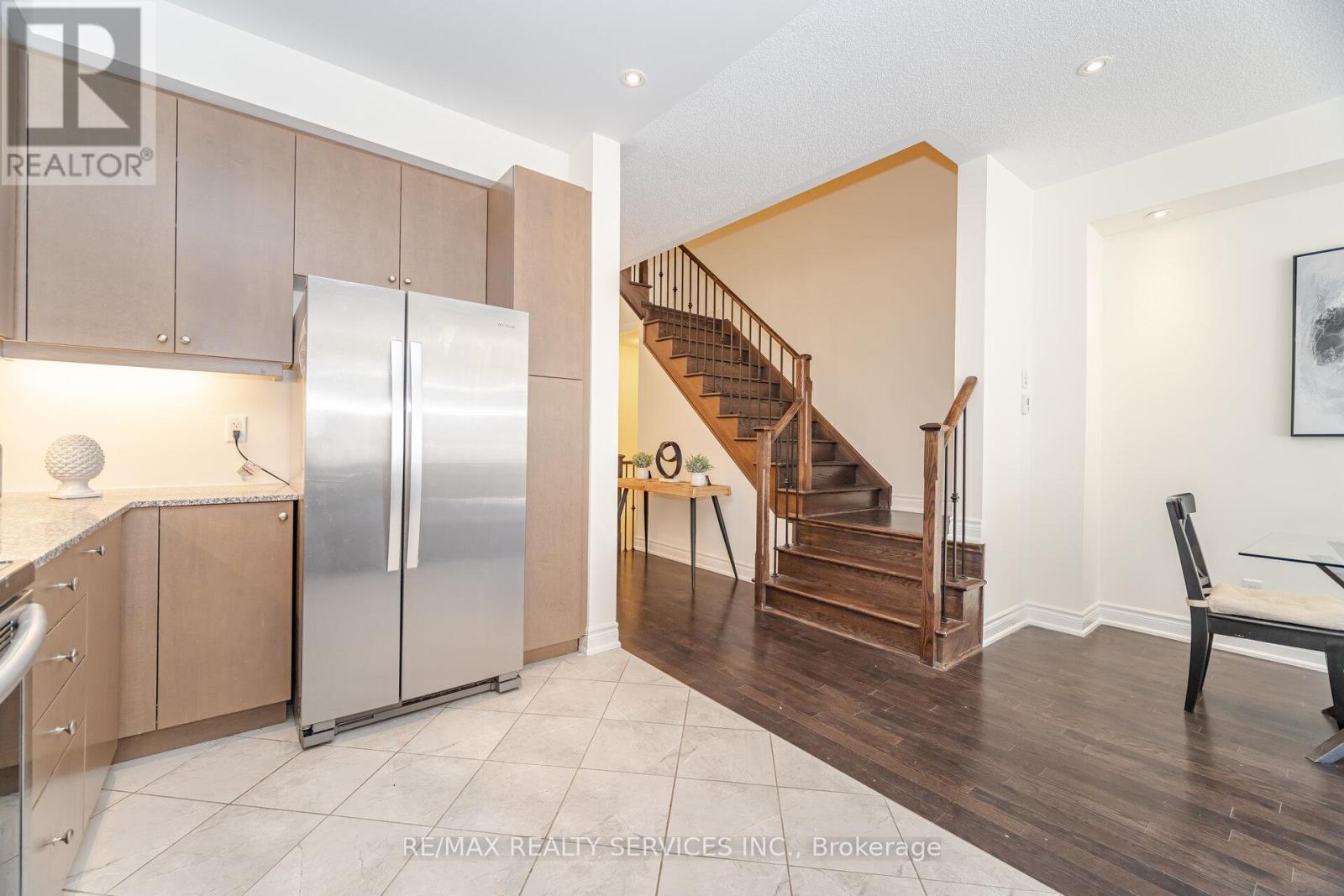 7 Lady Evelyn Crescent, Brampton, Ontario  L6Y 6C7 - Photo 19 - W12492970