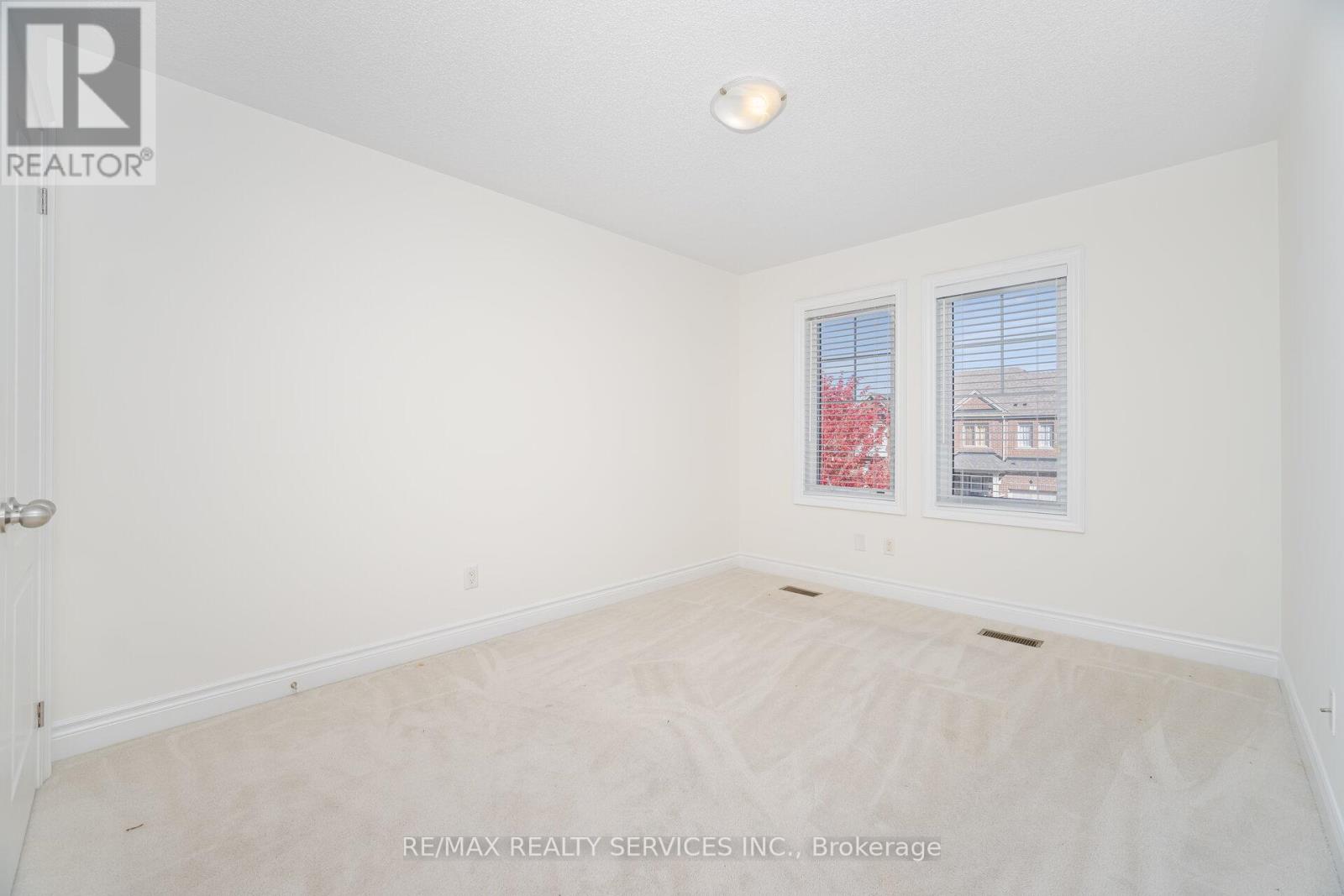 7 Lady Evelyn Crescent, Brampton, Ontario  L6Y 6C7 - Photo 30 - W12492970