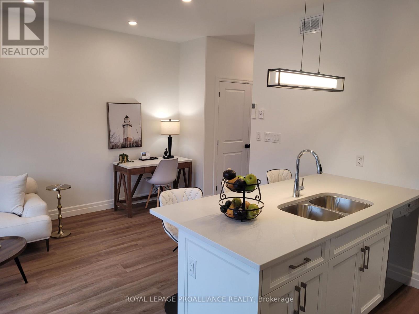 1 - 15 Bay Street, Quinte West, Ontario  K8V 1H2 - Photo 10 - X12481247