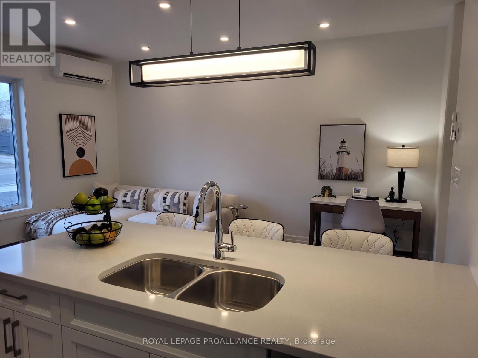 1 - 15 Bay Street, Quinte West, Ontario  K8V 1H2 - Photo 11 - X12481247