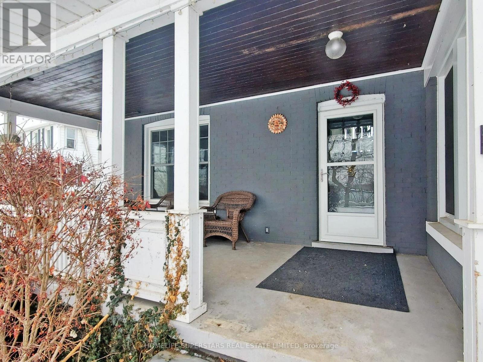 535 Niagara Boulevard, Fort Erie, Ontario  L2A 3H3 - Photo 5 - X12492878