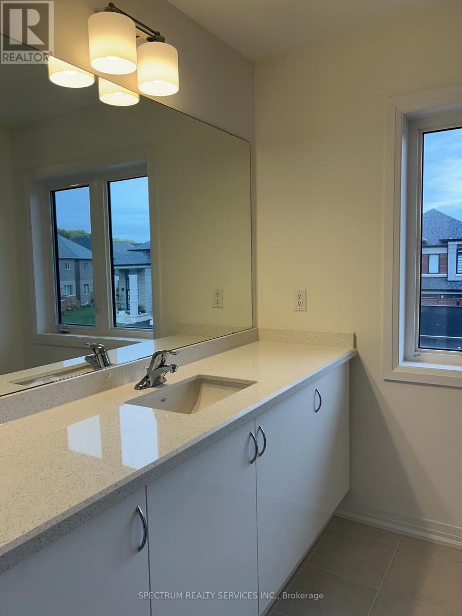 6 Ingalls Avenue, Brantford, Ontario  N3V 0B7 - Photo 10 - X12492910