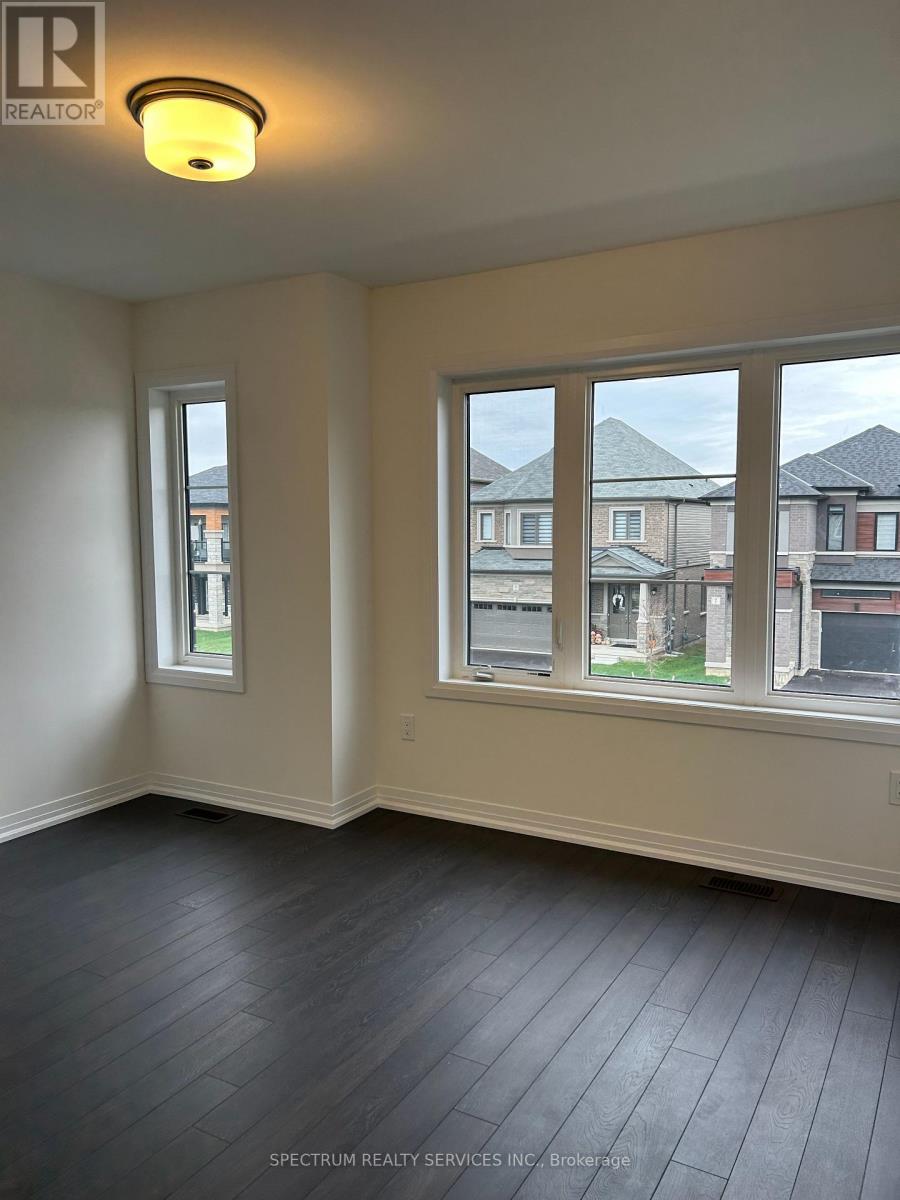 6 Ingalls Avenue, Brantford, Ontario  N3V 0B7 - Photo 11 - X12492910