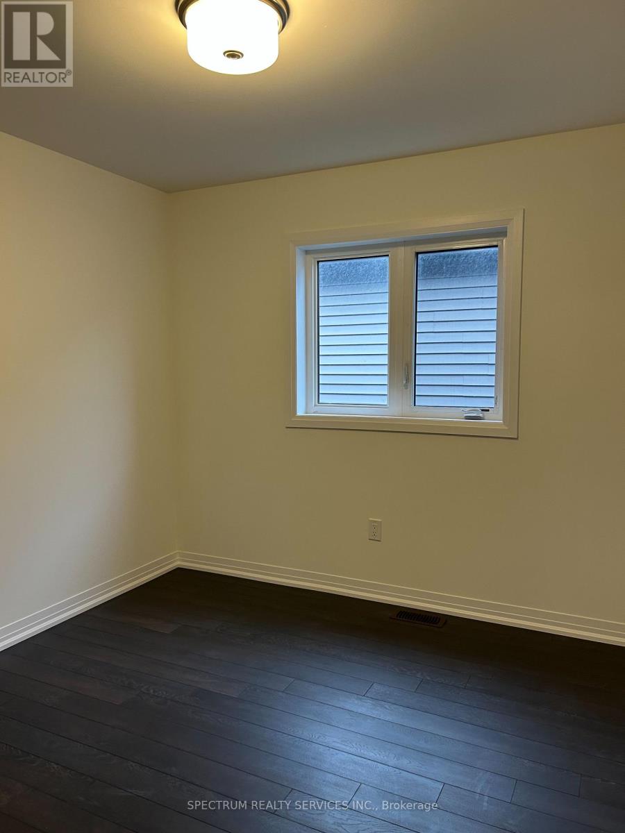 6 Ingalls Avenue, Brantford, Ontario  N3V 0B7 - Photo 12 - X12492910