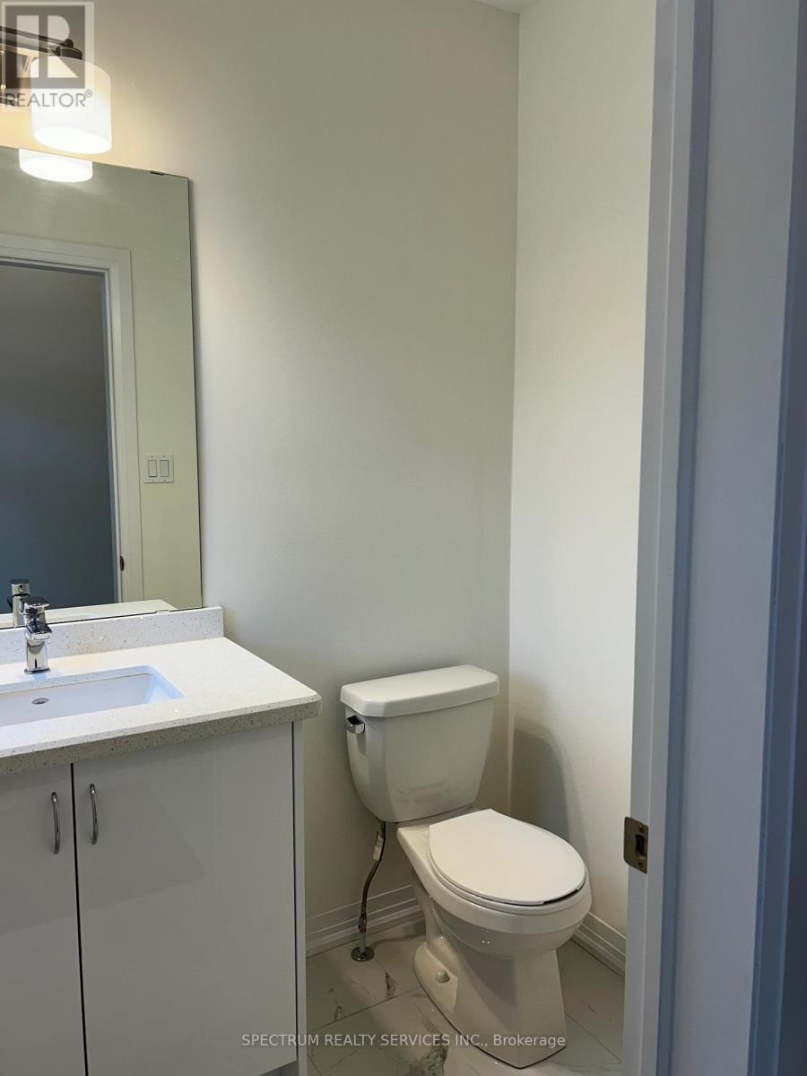 6 Ingalls Avenue, Brantford, Ontario  N3V 0B7 - Photo 5 - X12492910