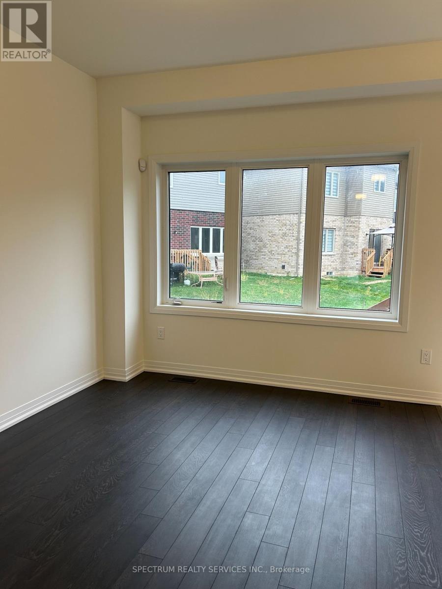 6 Ingalls Avenue, Brantford, Ontario  N3V 0B7 - Photo 6 - X12492910