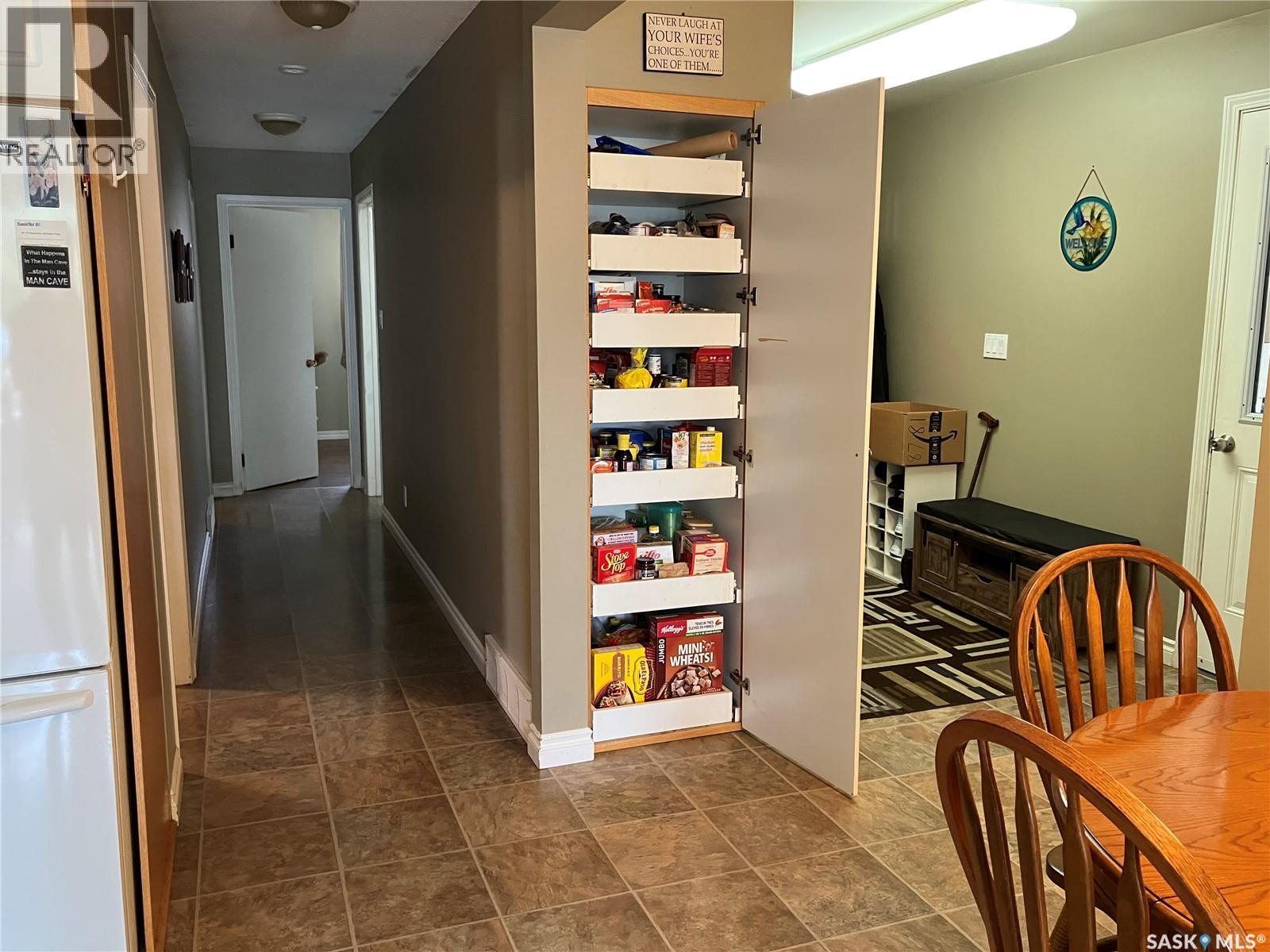 109 7th Avenue E, Nipawin, Saskatchewan  S0E 1E0 - Photo 12 - SK010782