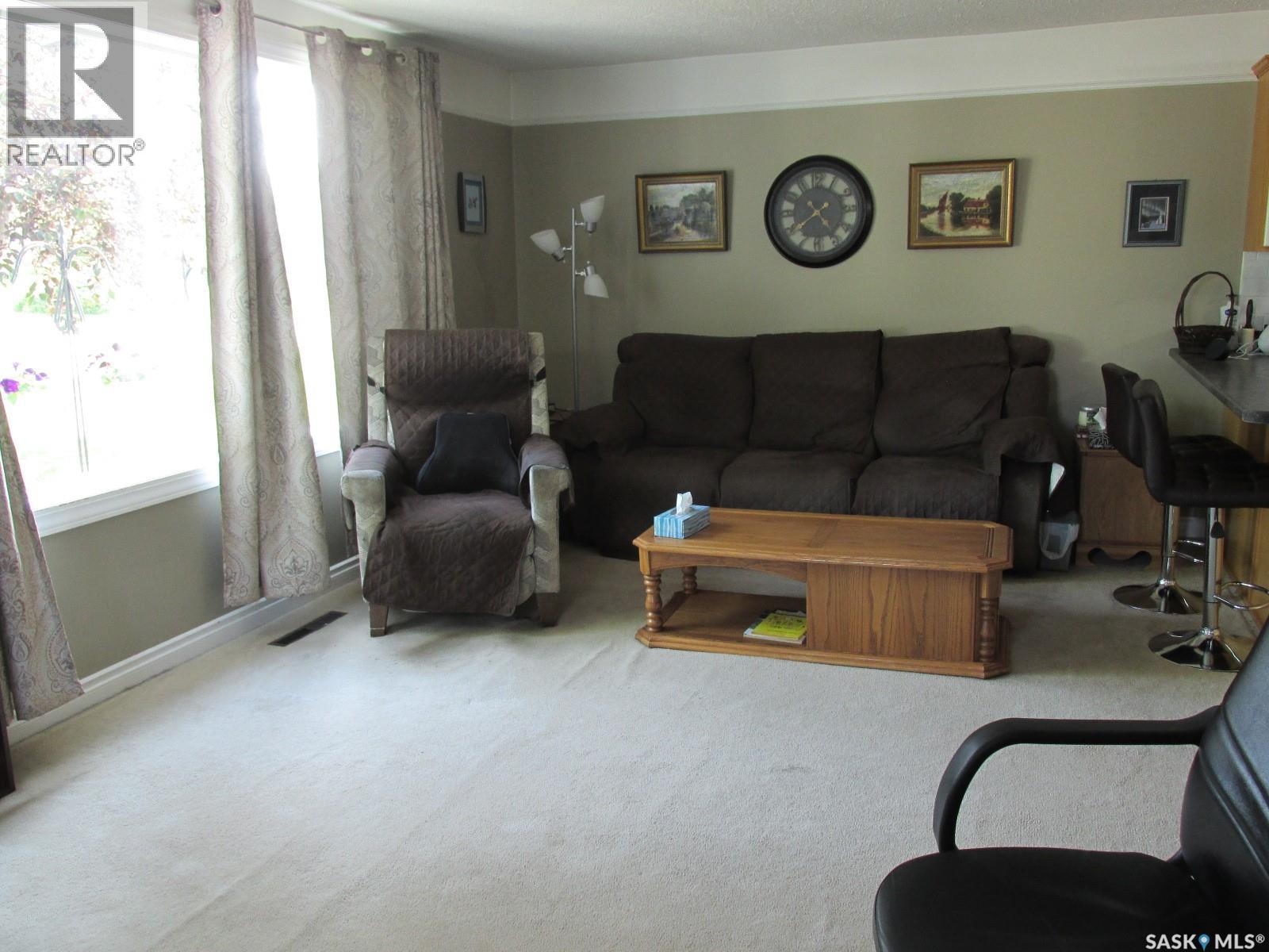 109 7th Avenue E, Nipawin, Saskatchewan  S0E 1E0 - Photo 16 - SK010782