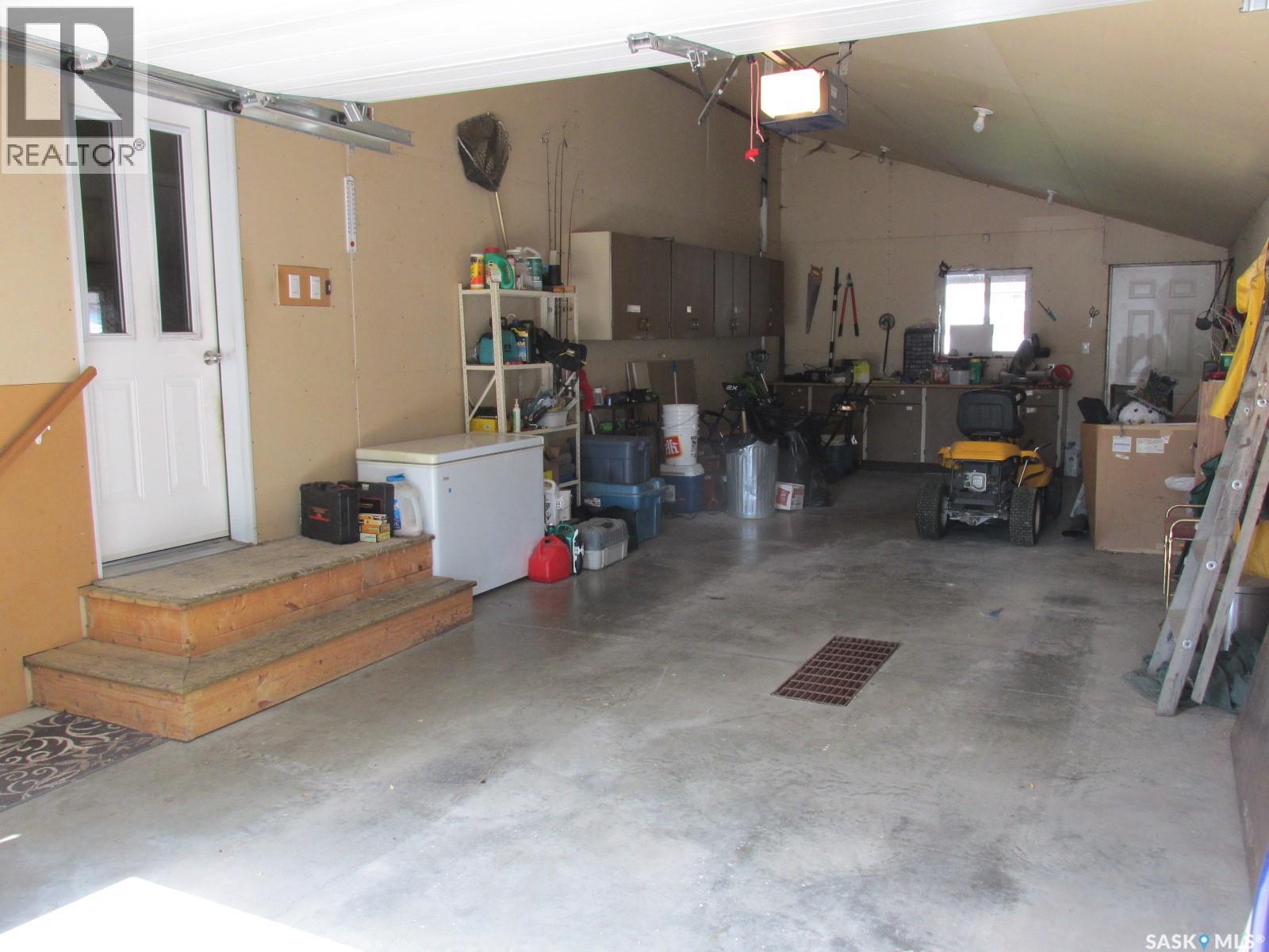 109 7th Avenue E, Nipawin, Saskatchewan  S0E 1E0 - Photo 4 - SK010782