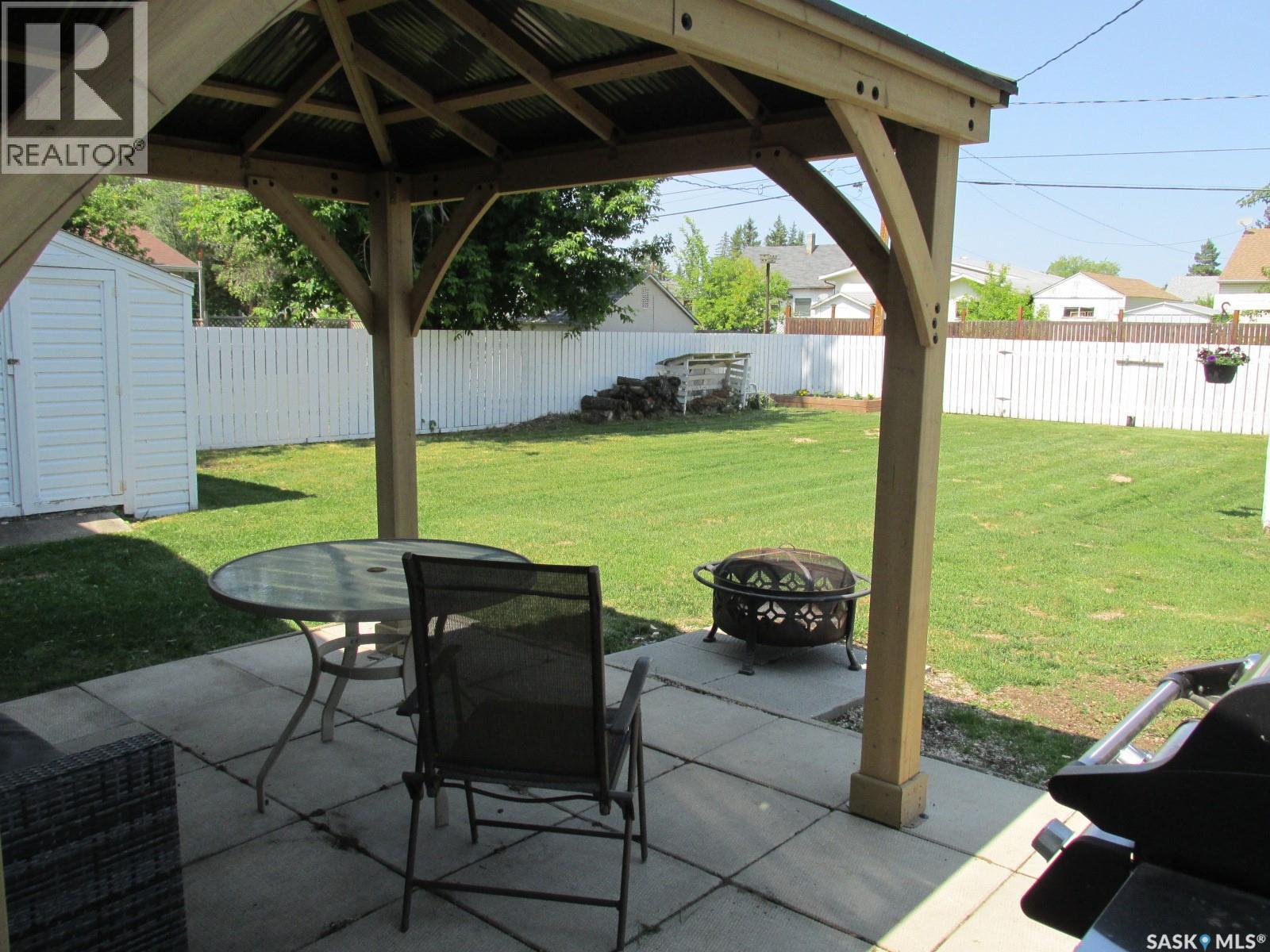 109 7th Avenue E, Nipawin, Saskatchewan  S0E 1E0 - Photo 42 - SK010782