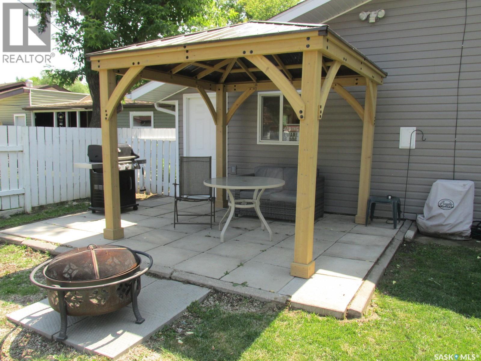 109 7th Avenue E, Nipawin, Saskatchewan  S0E 1E0 - Photo 43 - SK010782