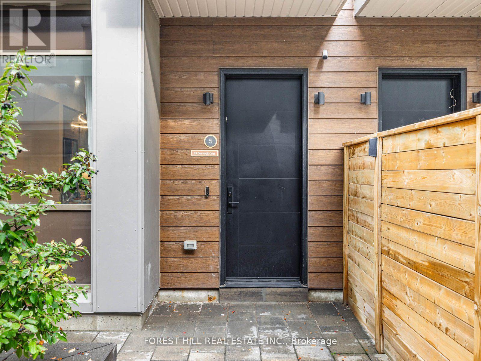 Unit-5 - 35 Dervock Crescent, Toronto, Ontario  M2K 0G7 - Photo 2 - C12493054