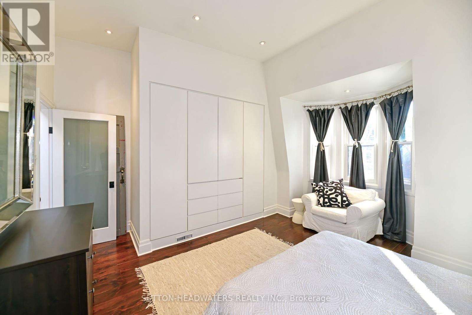 40 Geneva Avenue, Toronto, Ontario  M5A 2J8 - Photo 13 - C12493114