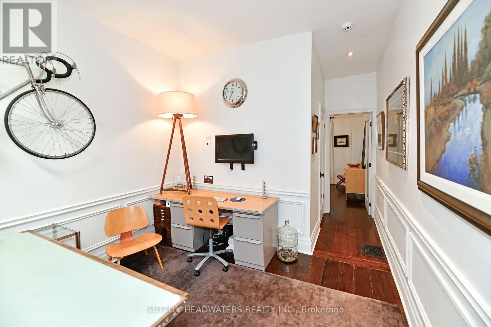 40 Geneva Avenue, Toronto, Ontario  M5A 2J8 - Photo 16 - C12493114