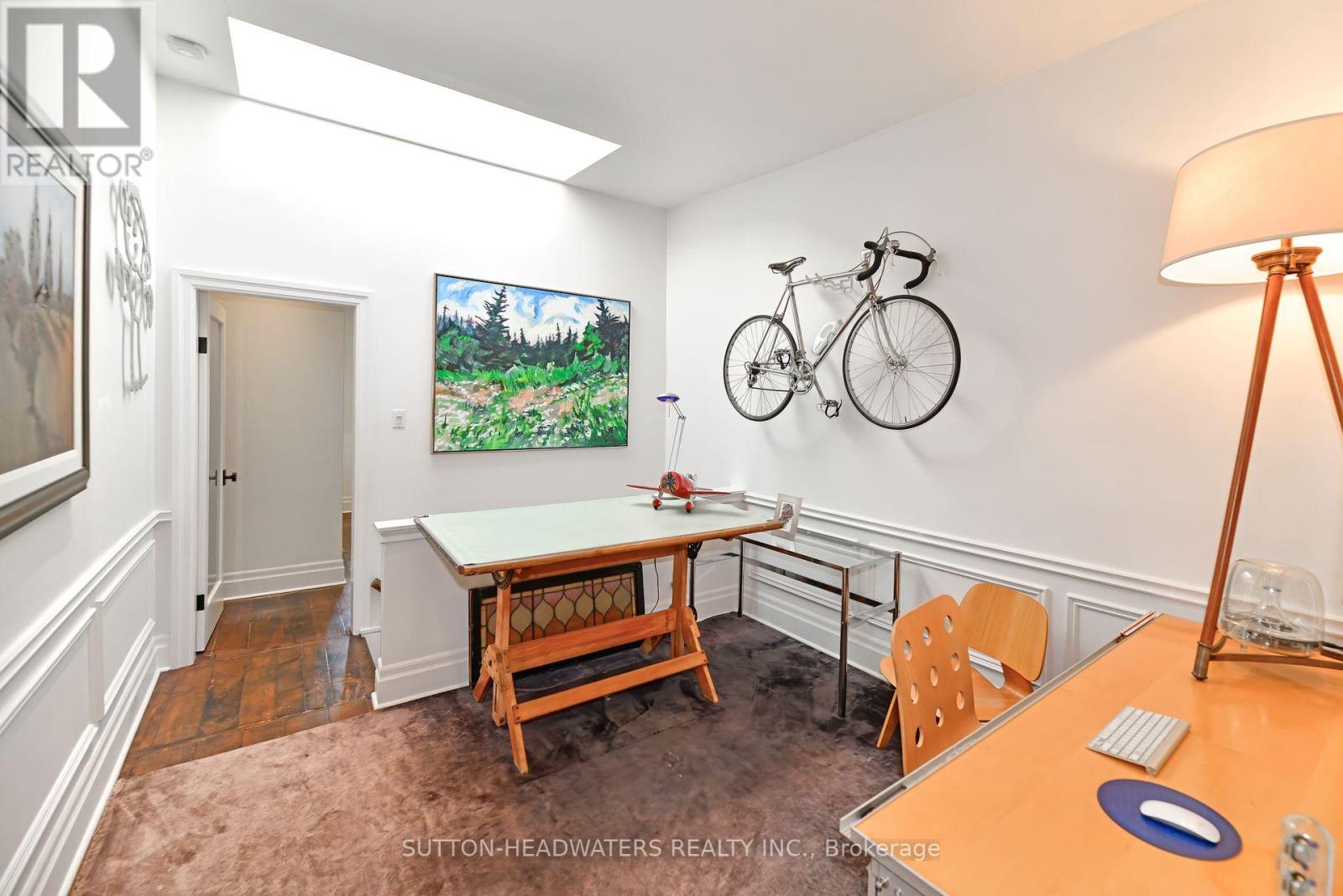 40 Geneva Avenue, Toronto, Ontario  M5A 2J8 - Photo 17 - C12493114