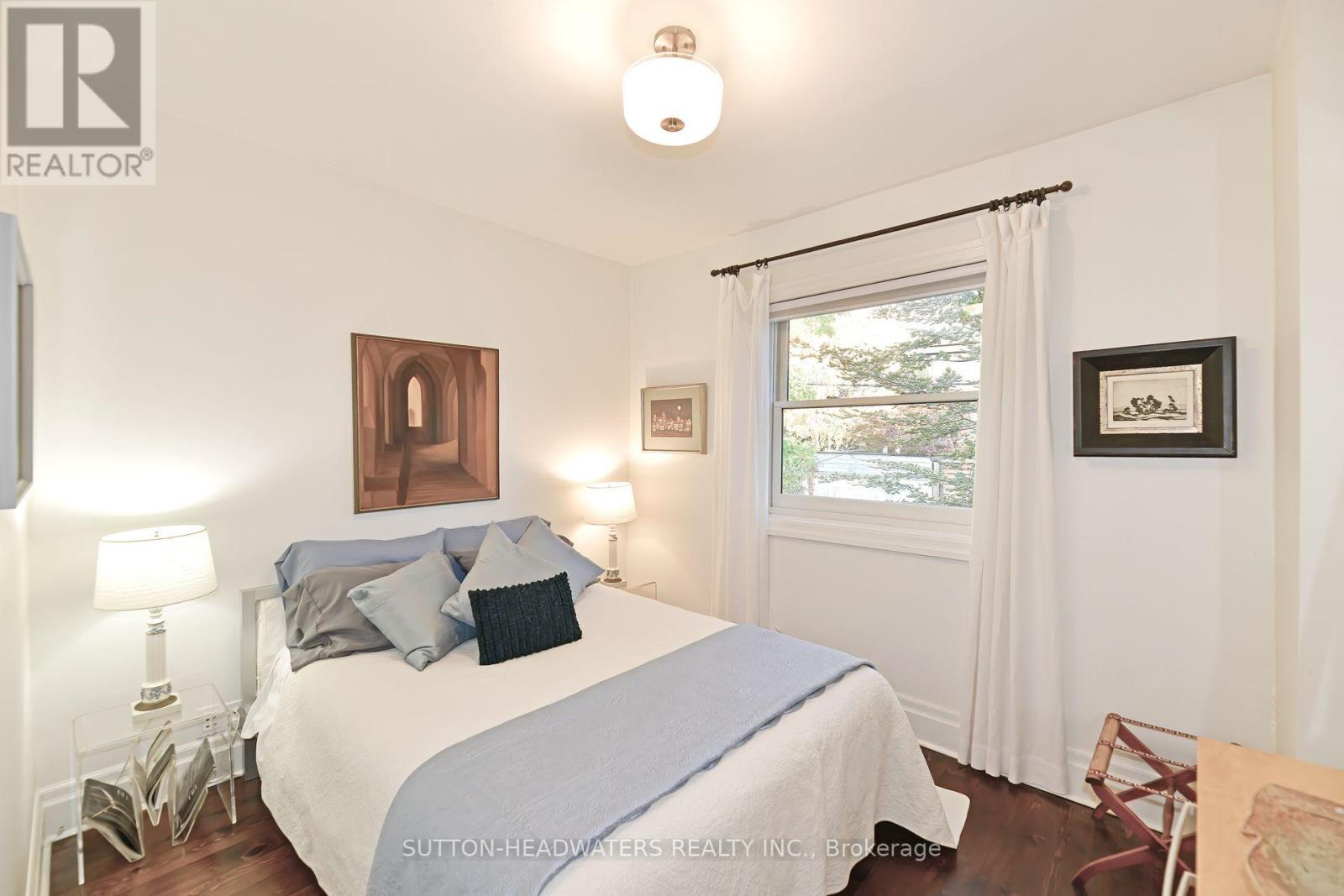 40 Geneva Avenue, Toronto, Ontario  M5A 2J8 - Photo 18 - C12493114