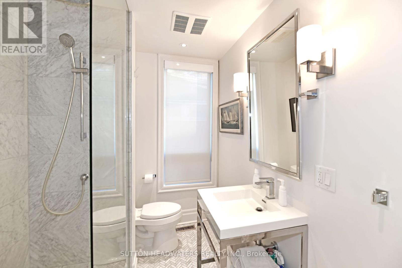 40 Geneva Avenue, Toronto, Ontario  M5A 2J8 - Photo 19 - C12493114