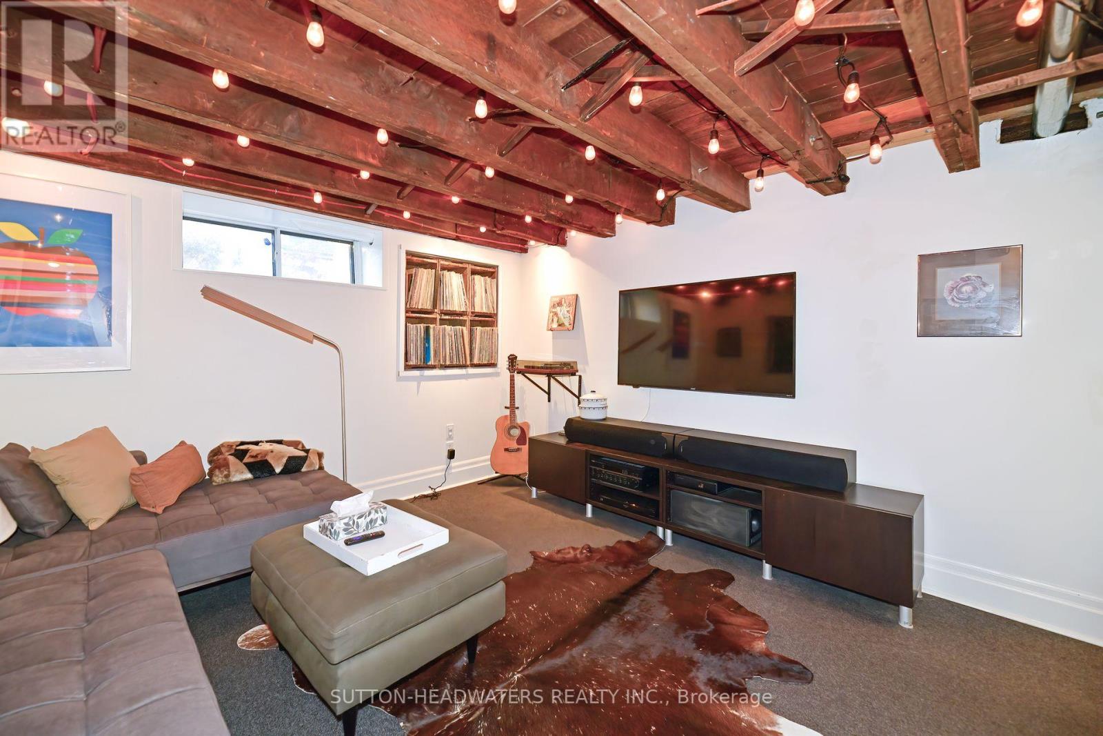 40 Geneva Avenue, Toronto, Ontario  M5A 2J8 - Photo 23 - C12493114