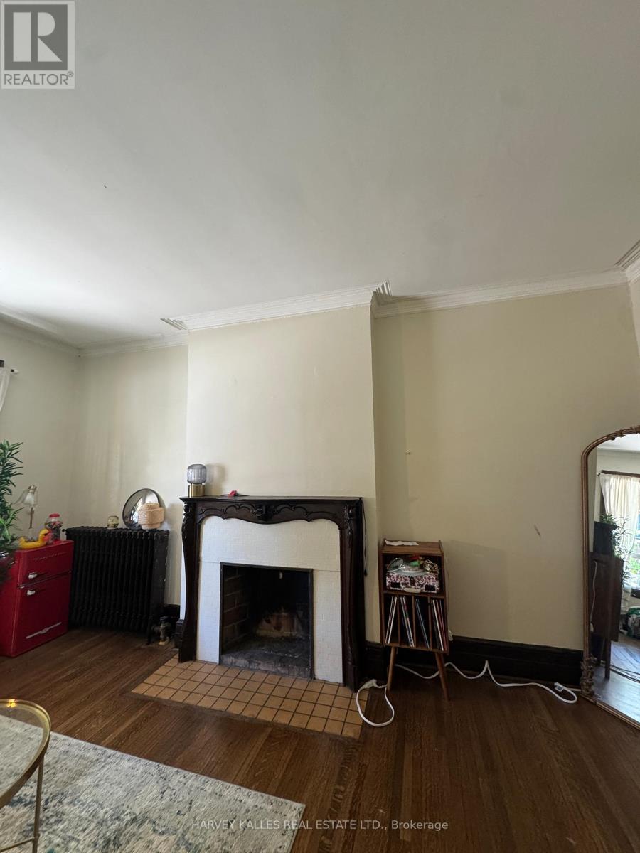 200 - 678 Huron Street, Toronto, Ontario  M5R 2R9 - Photo 2 - C12493200