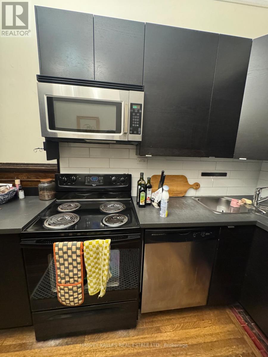 200 - 678 Huron Street, Toronto, Ontario  M5R 2R9 - Photo 4 - C12493200