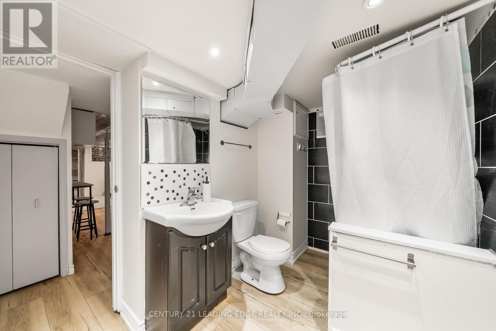 52 Florence Street, Toronto, Ontario  M6K 1P5 - Photo 32 - C12493234