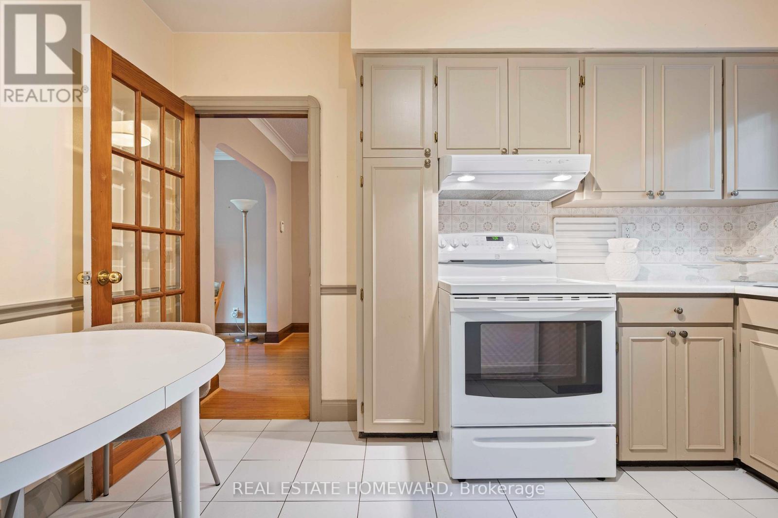 59 Parkview Hill Crescent, Toronto, Ontario  M4B 1R1 - Photo 10 - E12493074