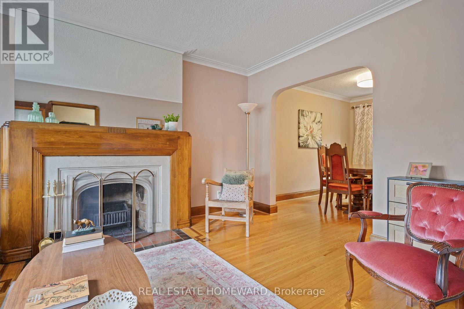 59 Parkview Hill Crescent, Toronto, Ontario  M4B 1R1 - Photo 6 - E12493074