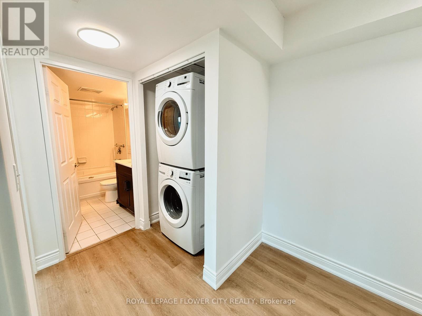 2303 - 11 Lee Centre Drive, Toronto, Ontario  M1H 3J5 - Photo 10 - E12493112