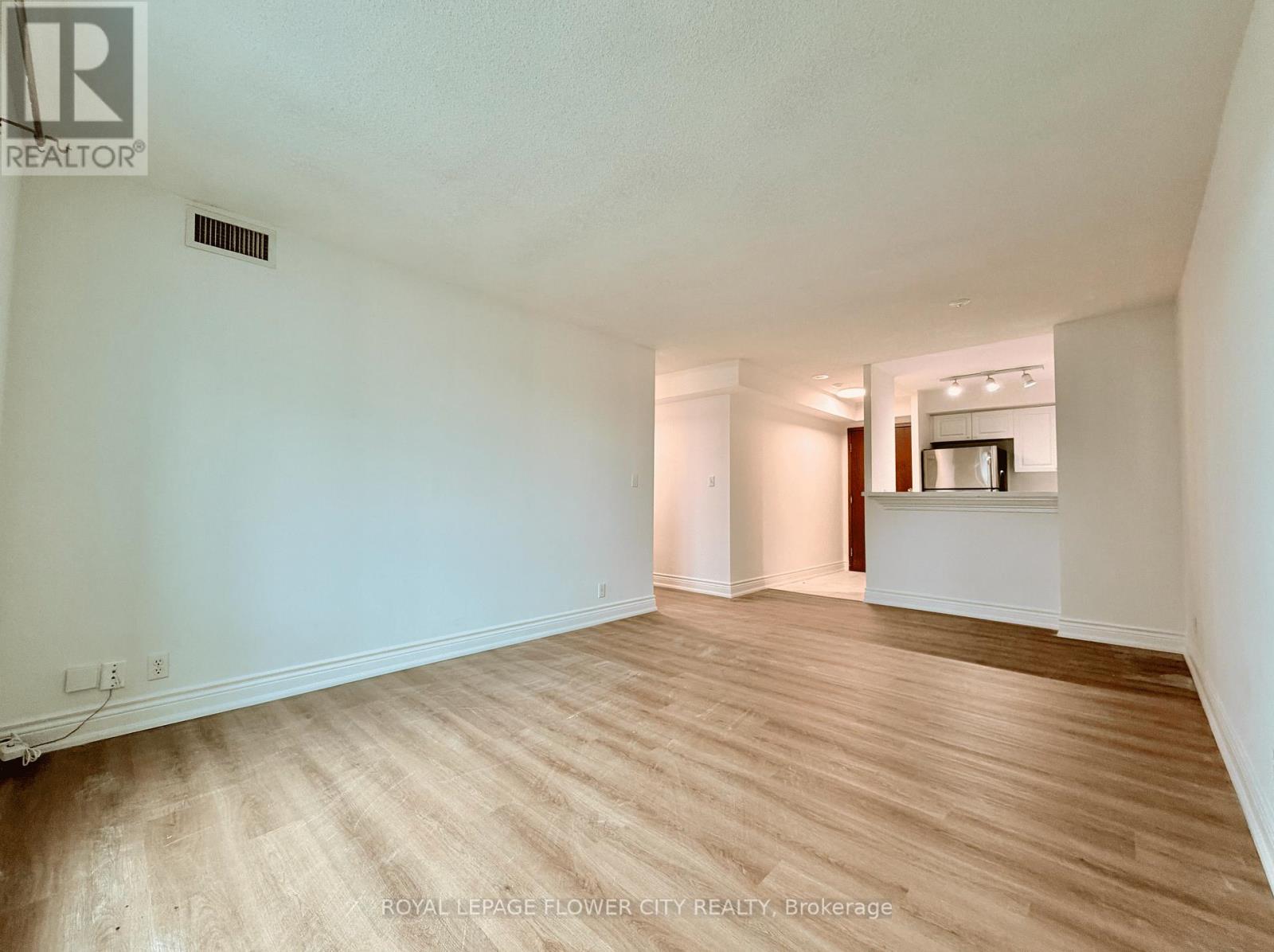 2303 - 11 Lee Centre Drive, Toronto, Ontario  M1H 3J5 - Photo 3 - E12493112