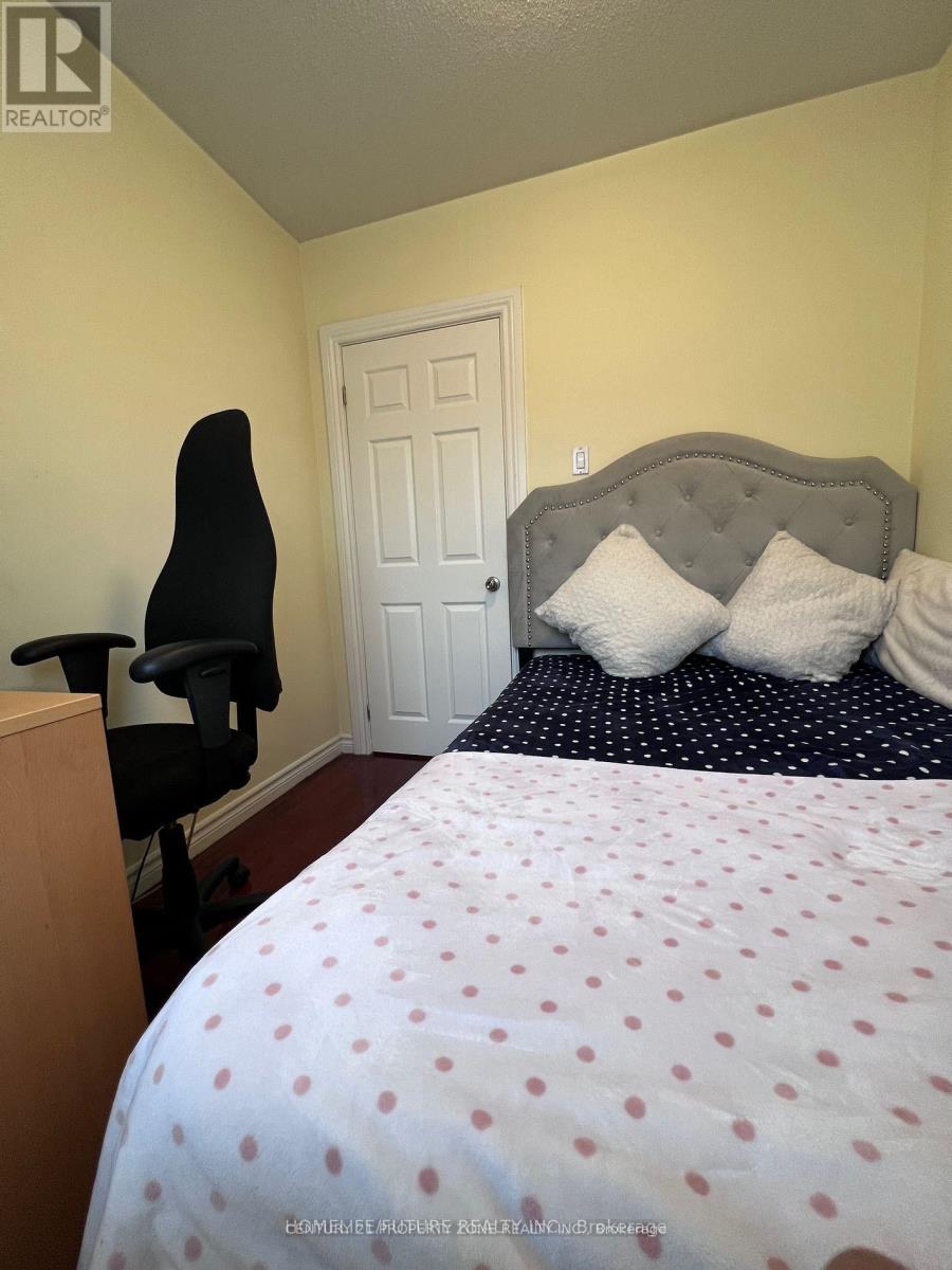 606 Pape Avenue, Toronto, Ontario  M4K 3R8 - Photo 14 - E12493204