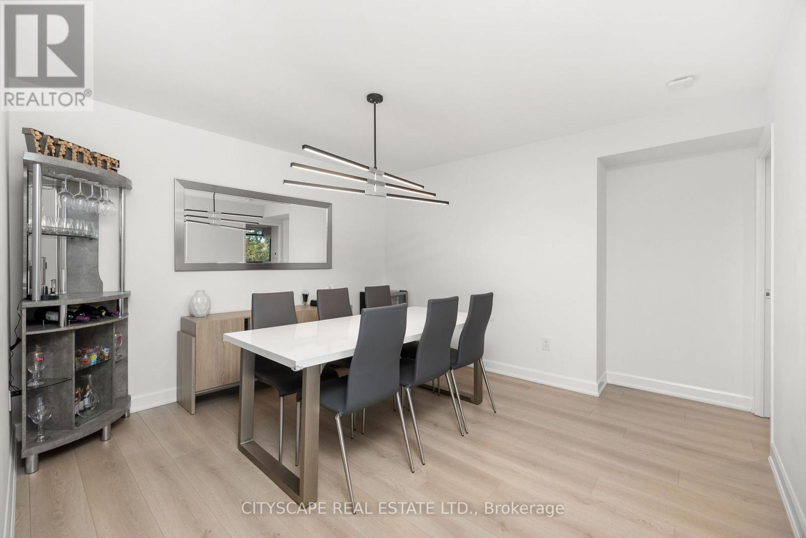 209 - 7460 Bathurst Street, Vaughan, Ontario  L4J 7K9 - Photo 10 - N12493052