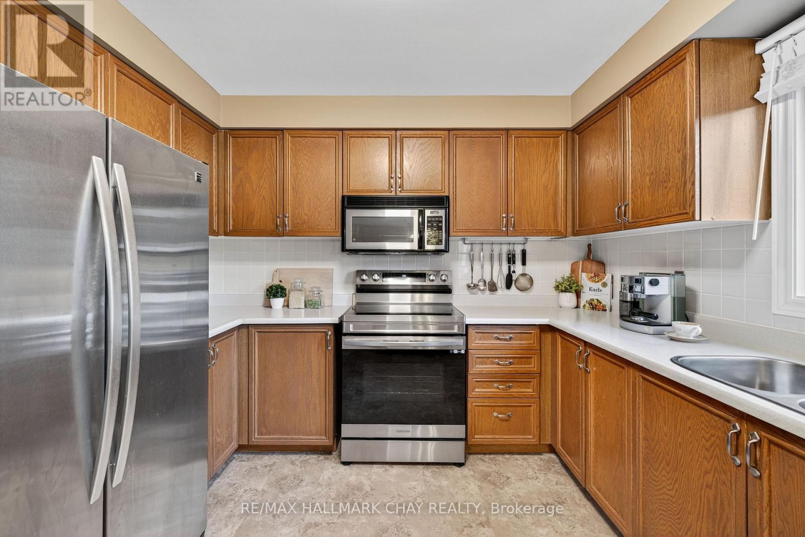 235 Elman Crescent, Newmarket, Ontario  L3Y 7X5 - Photo 15 - N12493072