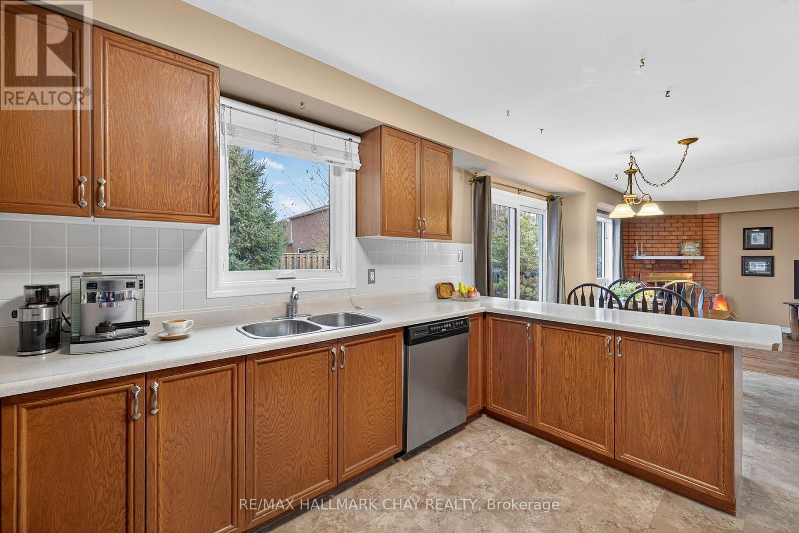 235 Elman Crescent, Newmarket, Ontario  L3Y 7X5 - Photo 16 - N12493072