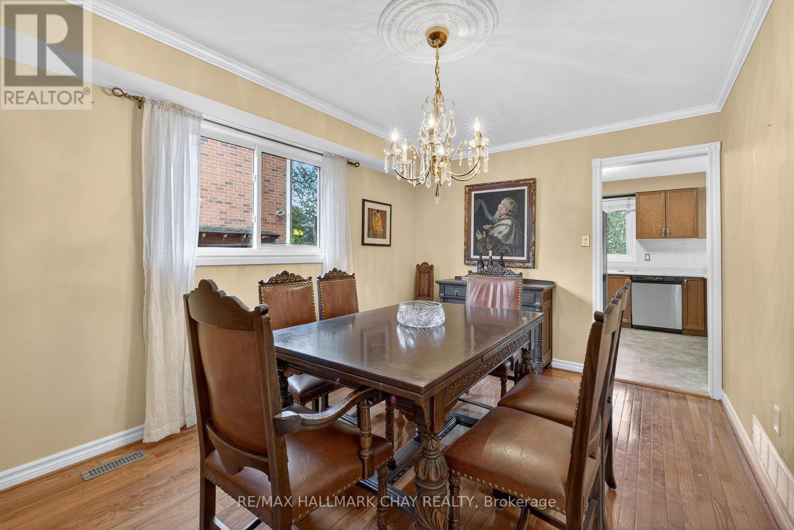 235 Elman Crescent, Newmarket, Ontario  L3Y 7X5 - Photo 18 - N12493072