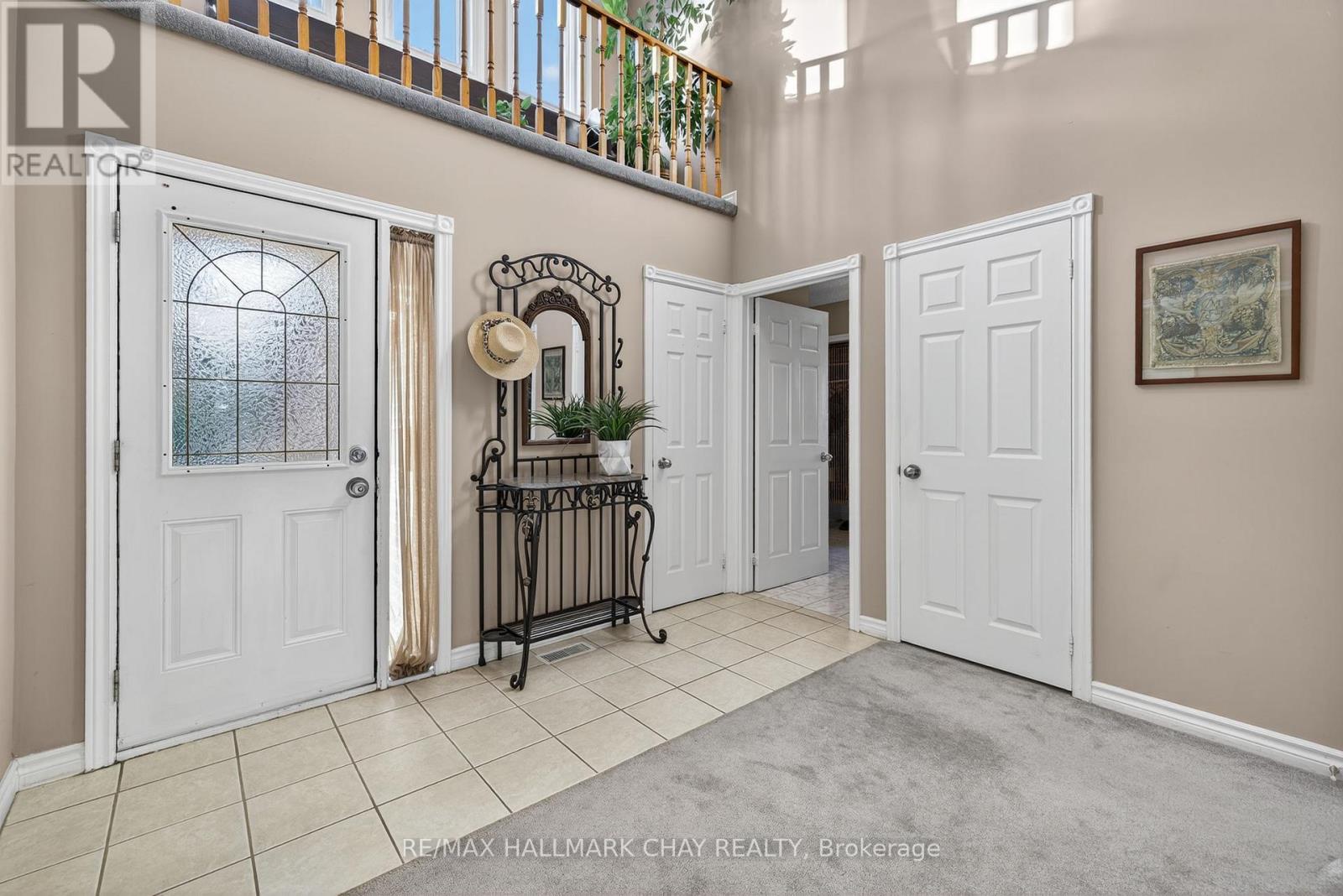 235 Elman Crescent, Newmarket, Ontario  L3Y 7X5 - Photo 4 - N12493072