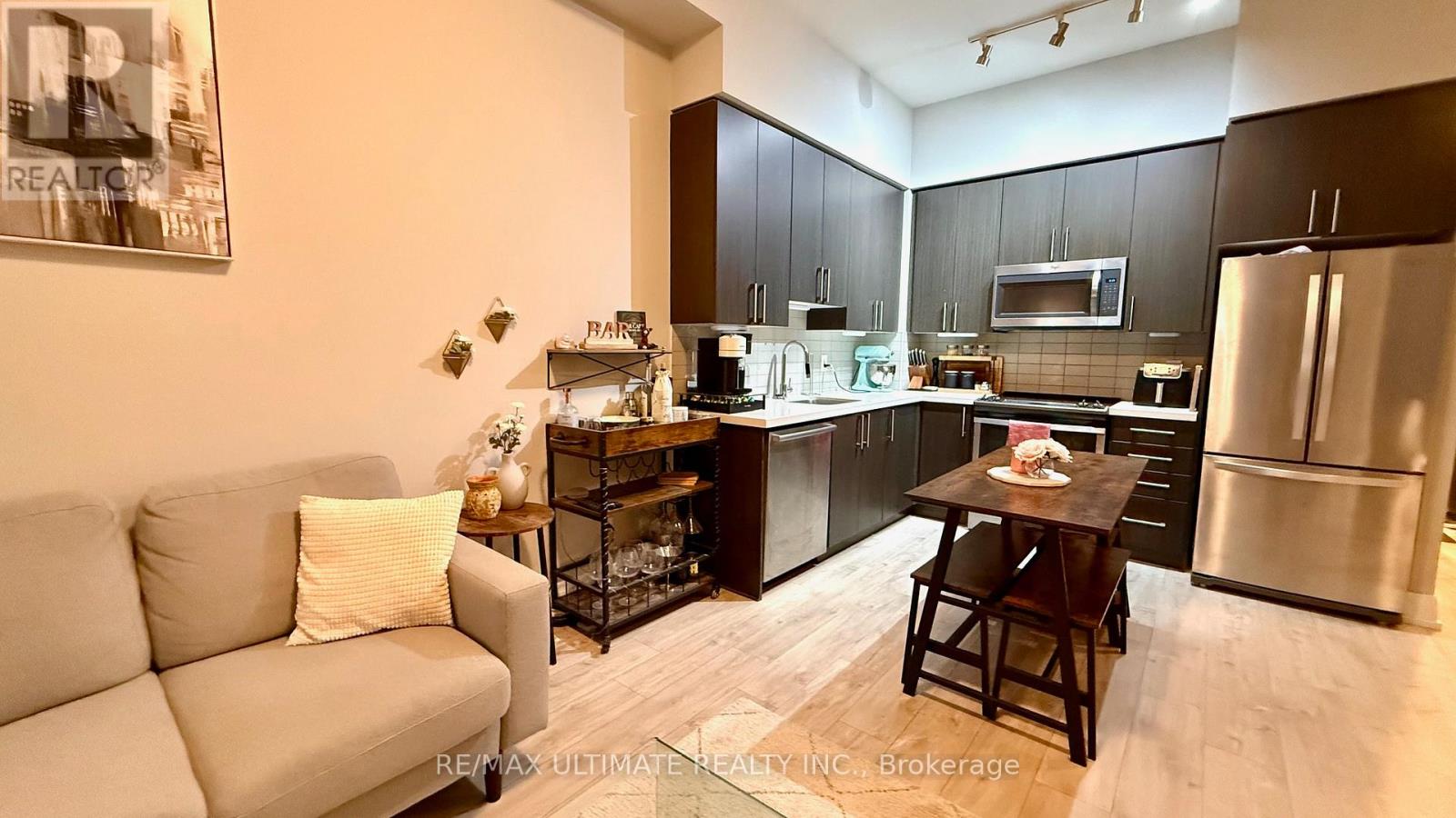 304 - 3600 Highway 7, Vaughan, Ontario  L4L 5G1 - Photo 9 - N12493084